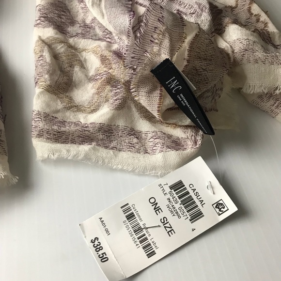 INC International clipped geo jacquard scarf wrap - Picture 3 of 6